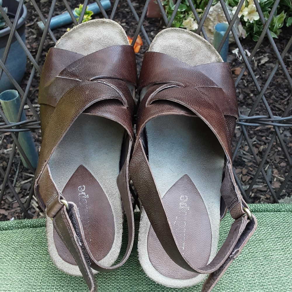 Antelope Brown Leather Wedge Heel Sandal. Size EU 36. - Picture 15 of 15